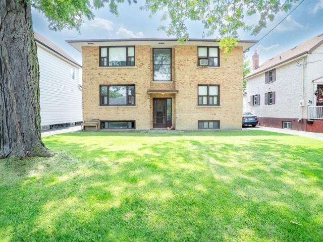 House for rent in Etobicoke—Lakeshore, Toronto