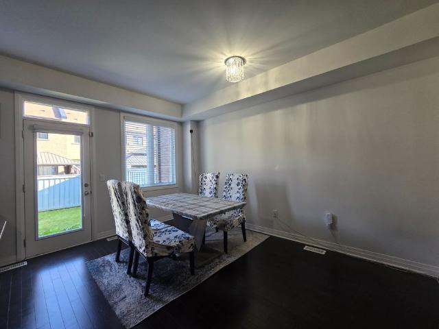 Townhouse for rent in Bradford West Gwillimbury, Ontario