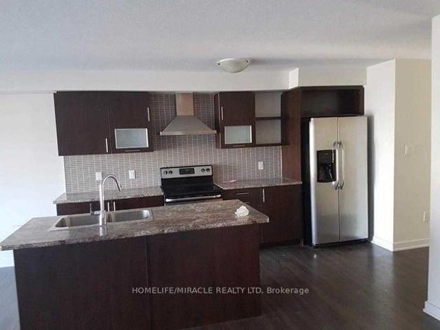 Townhouse for rent in Nash North, Hamilton