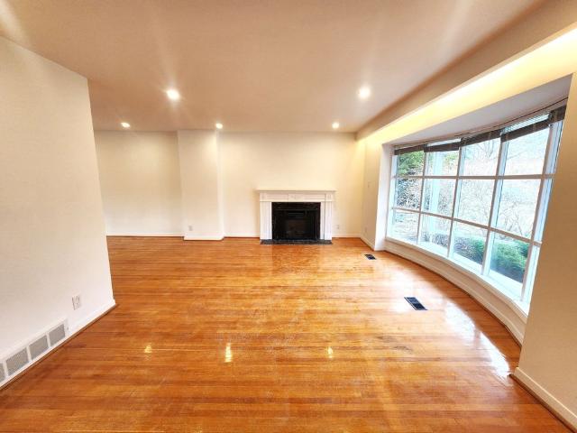 House for rent in Woburn, Ontario
