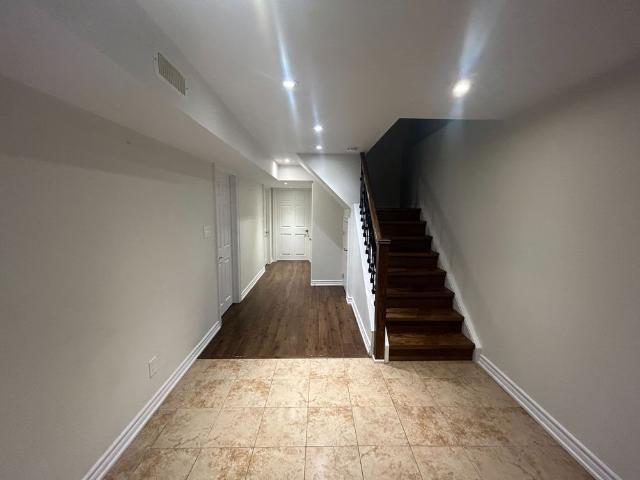 Room for rent in York, Ontario