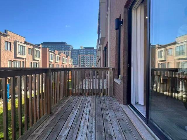 Townhouse for rent in Maple, Vaughan