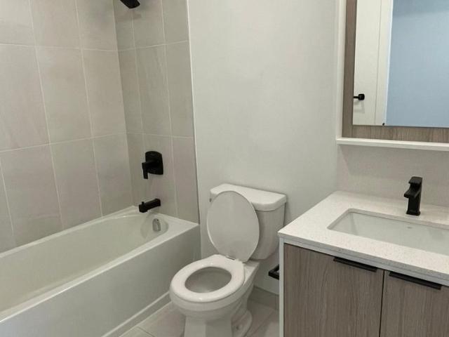 Apartment for rent in Etobicoke—Lakeshore, Toronto