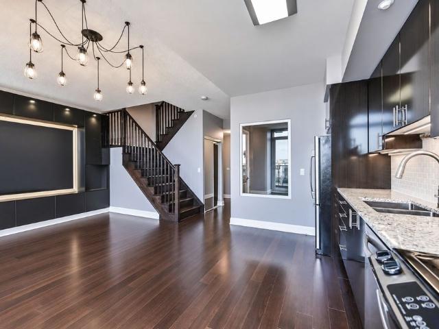 Apartment for rent in Richmond Hill, Golden Horseshoe