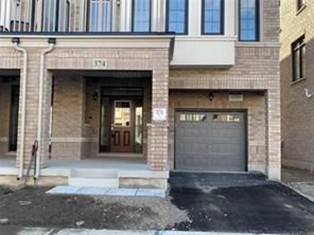 Townhouse for rent in Milton, Ontario