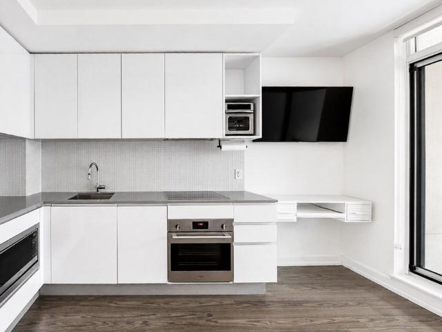 Apartment for rent in Toronto—St. Paul's, Toronto