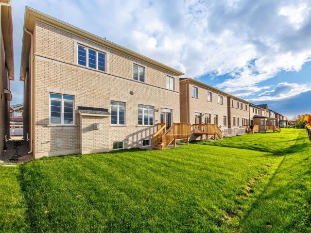 House for rent in Oakville, Ontario