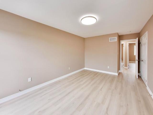 Townhouse for rent in Georgina, Ontario