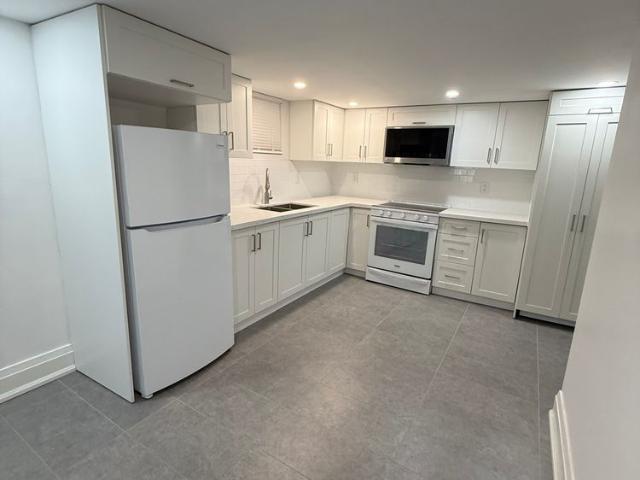 Apartment for rent in University—Rosedale, Toronto