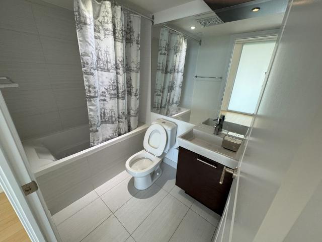 Apartment for rent in Toronto Centre, Toronto