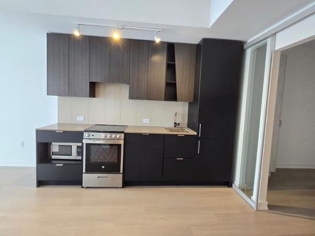 Apartment for rent in City Centre, Mississauga