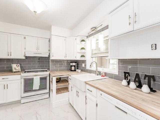 House for rent in Shoreacres, Burlington