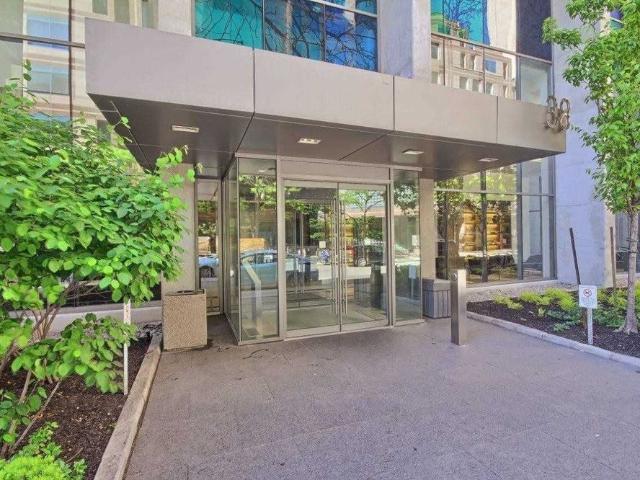 Apartment for rent in Toronto Centre, Toronto