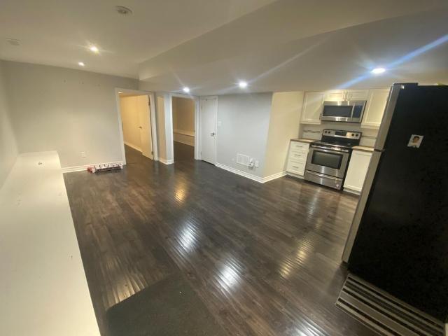 Apartment for rent in Etobicoke—Lakeshore, Toronto