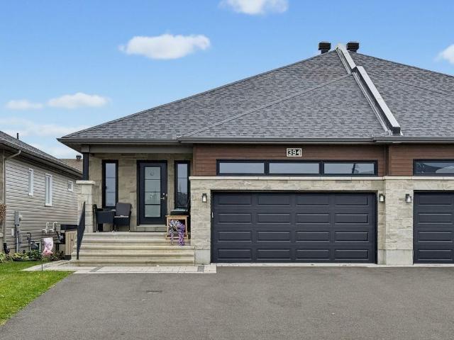 House for rent in Sunset Flats, Russell