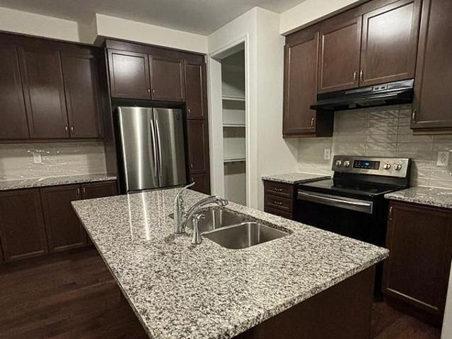 House for rent in Georgina, Ontario