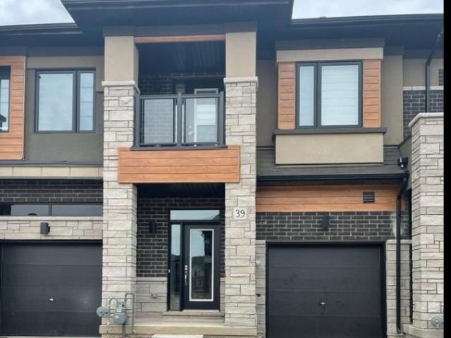 Townhouse for rent in Brant, Ontario