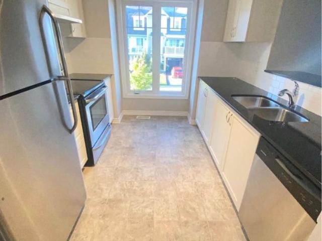 Townhouse for rent in Mulhurst Bay, Ontario