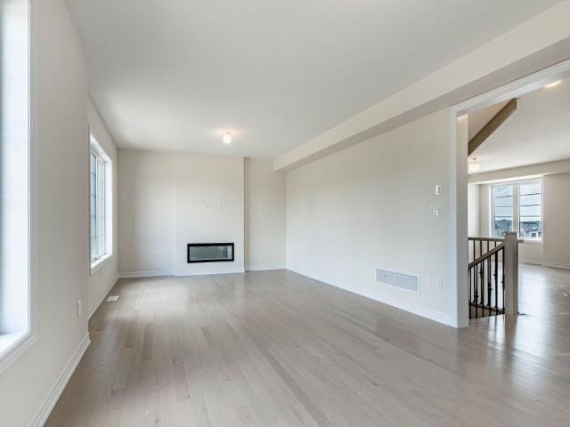Townhouse for rent in Georgina, Ontario