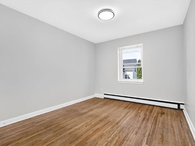House for rent in Stoney Creek, Hamilton