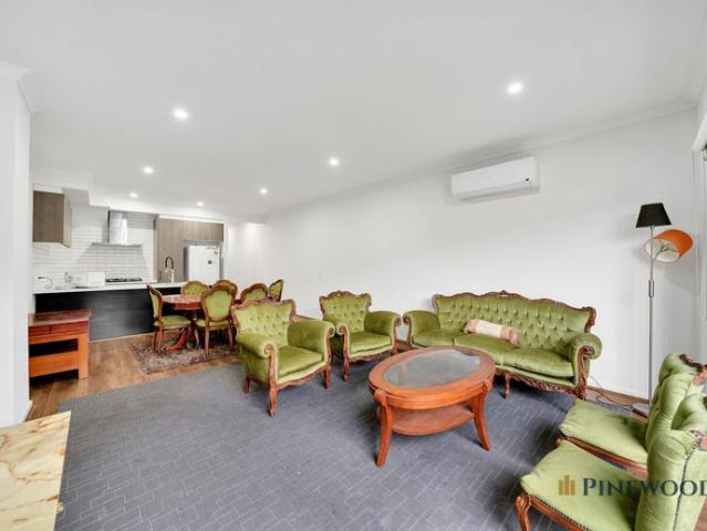 House for rent in St Claire Estate, Melbourne