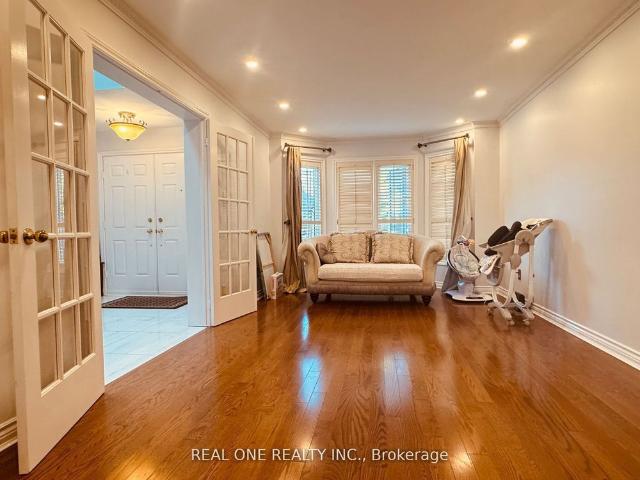 House for rent in Richmond Hill, Golden Horseshoe