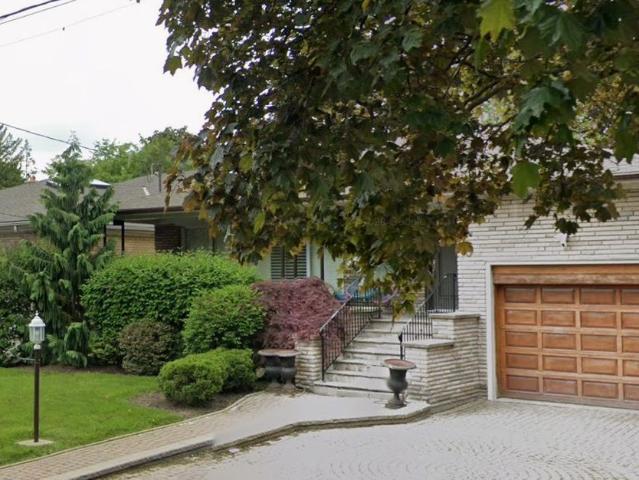 House for rent in Eglinton—Lawrence, Toronto