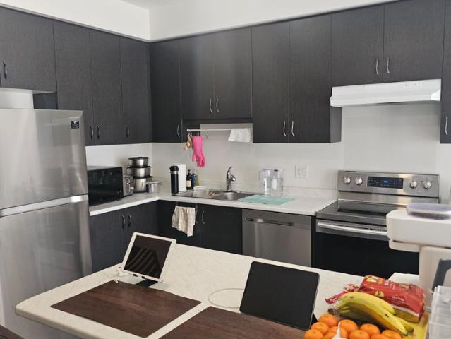 Townhouse for rent in Ancaster, Ontario
