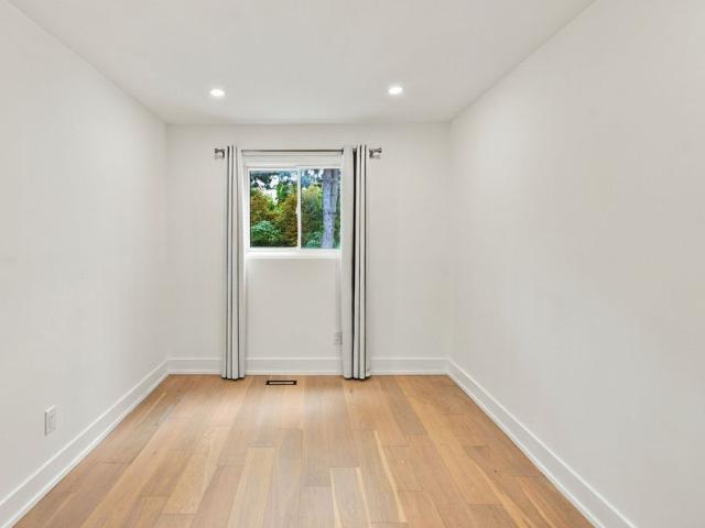 Apartment for rent in Mississauga Valleys, Mississauga