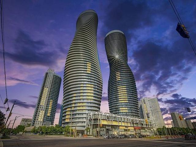 Apartment for rent in City Centre, Mississauga