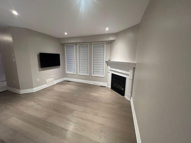 Townhouse for rent in Burlington, Ontario