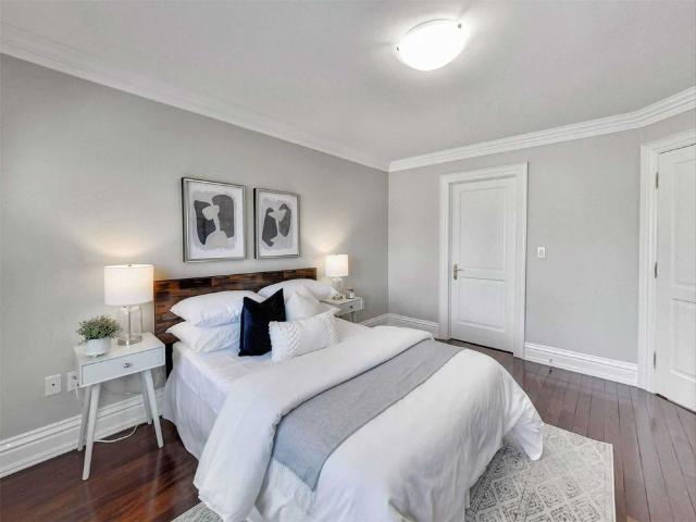 Room for rent in York South—Weston, Toronto