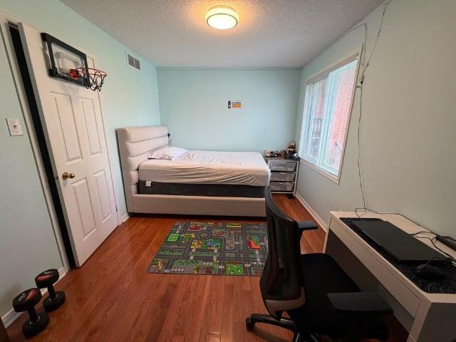 Townhouse for rent in Mulhurst Bay, Ontario