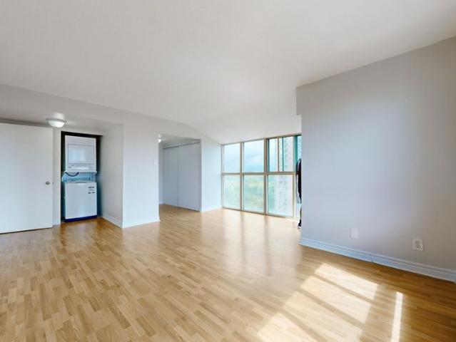 Apartment for rent in Etobicoke North, Toronto