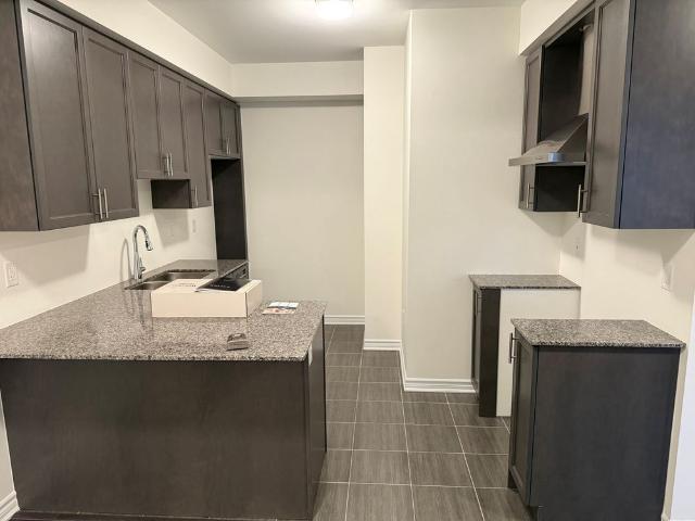Townhouse for rent in Brampton, Golden Horseshoe