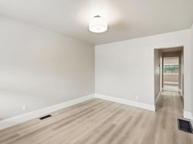 House for rent in Mcquesten East, Hamilton