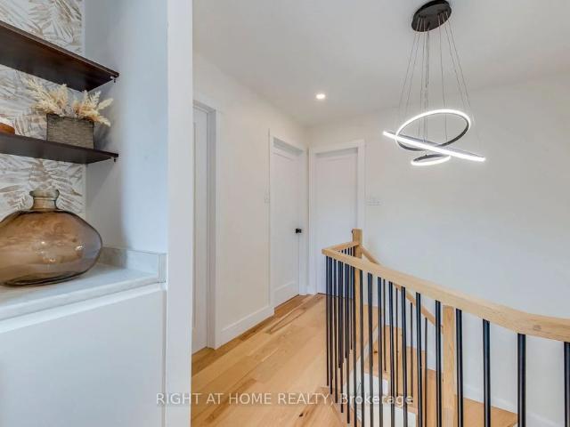 House for rent in Credit Pointe Village, Mississauga
