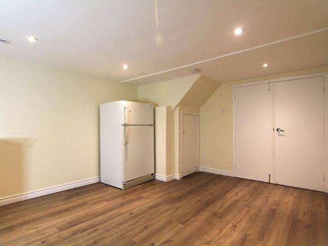 Apartment for rent in Richmond Hill, Golden Horseshoe
