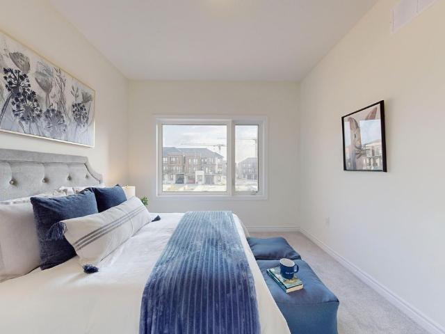 Townhouse for rent in Aurora, Golden Horseshoe