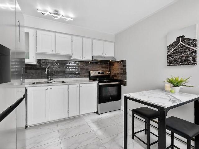 Apartment for rent in Blackburn Hamlet, Ottawa