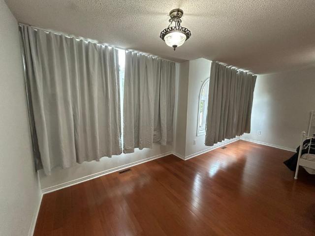 House for rent in Brampton, Golden Horseshoe
