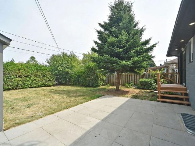 House for rent in Memorial Village, Ajax