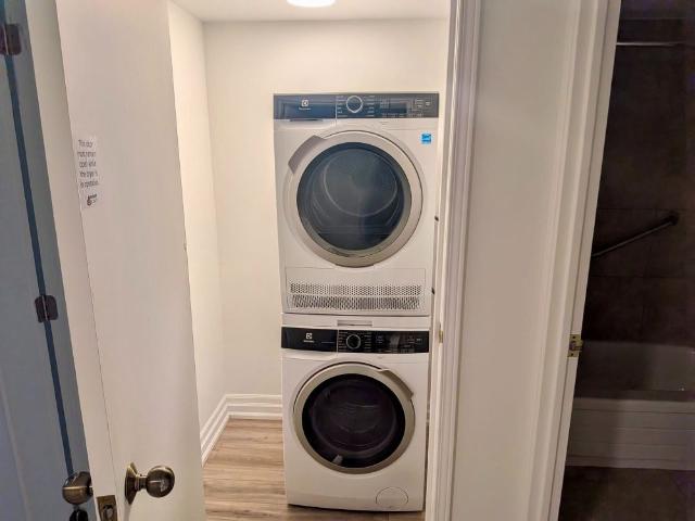 Apartment for rent in Somerset, Ottawa