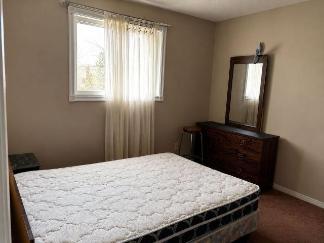 Room for rent in Georgina, Ontario