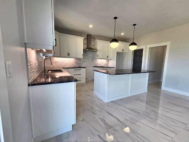 Apartment for rent in Comber, Lakeshore