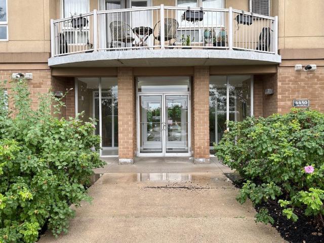 Apartment for rent in Burlington, Ontario