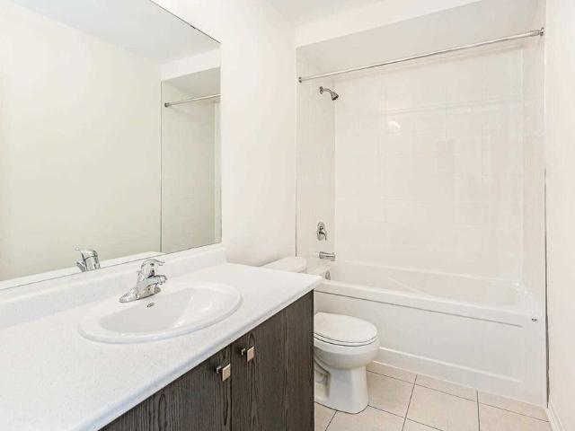 Townhouse for rent in Brampton, Golden Horseshoe