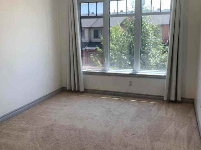 Townhouse for rent in Mulhurst Bay, Ontario