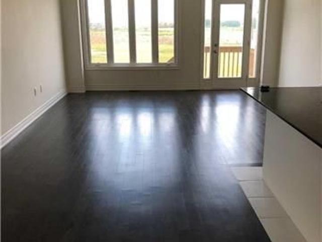 Townhouse for rent in Georgina, Ontario