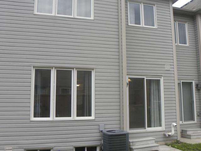 Townhouse for rent in Brant, Ontario